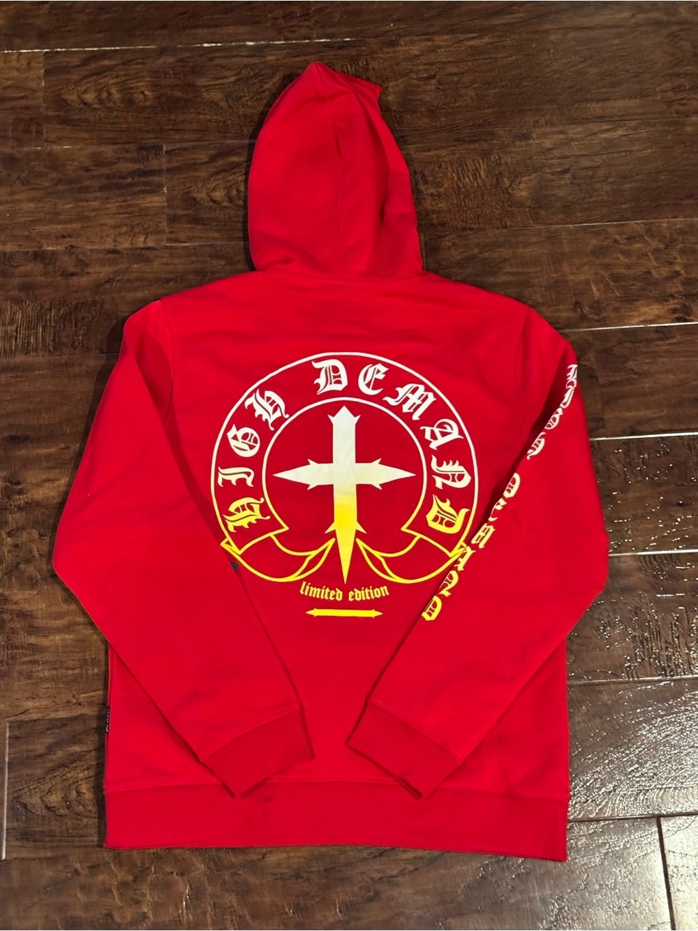 NWT Brooklyn Cloth High Demand Limited Edition Red Sweatshirt Size Large